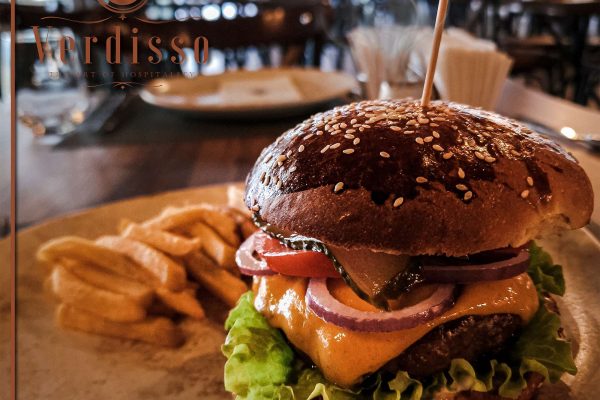 gurmanski burger spremen za fb i instagram